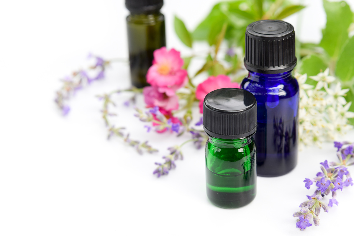 aromatherapy oils with medicinal plants